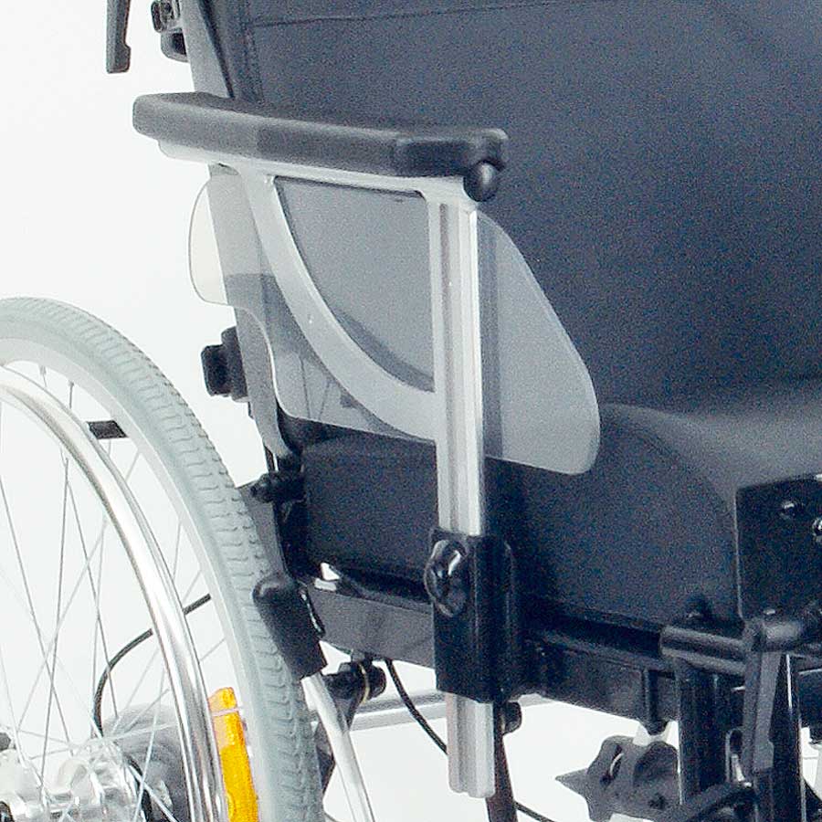 Das UHC Rollstuhlmodell 1.010 GEO Höhenverstellbare Seitenteile